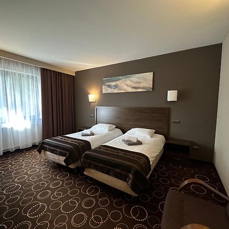 Hotel Zimnik Luksus Natury Spa & Wellness Ostre Esterno foto