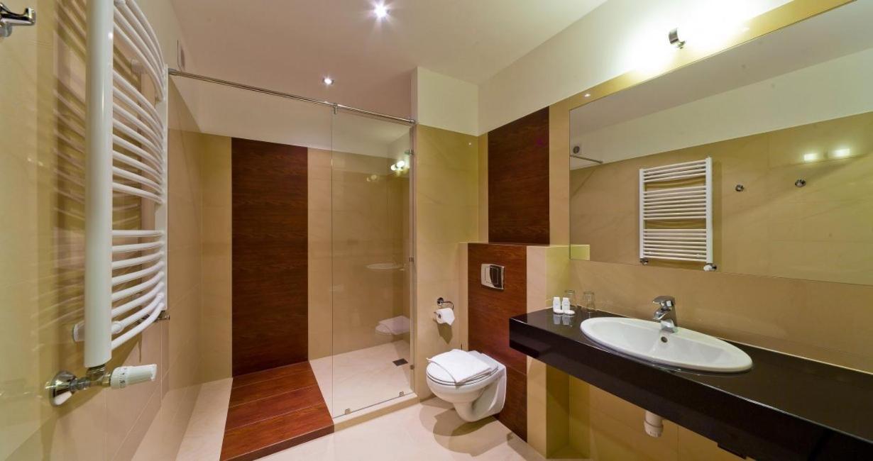 Hotel Zimnik Luksus Natury Spa & Wellness Ostre Esterno foto