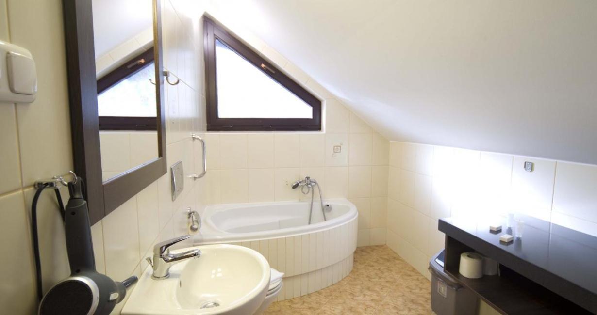 Hotel Zimnik Luksus Natury Spa & Wellness Ostre Esterno foto