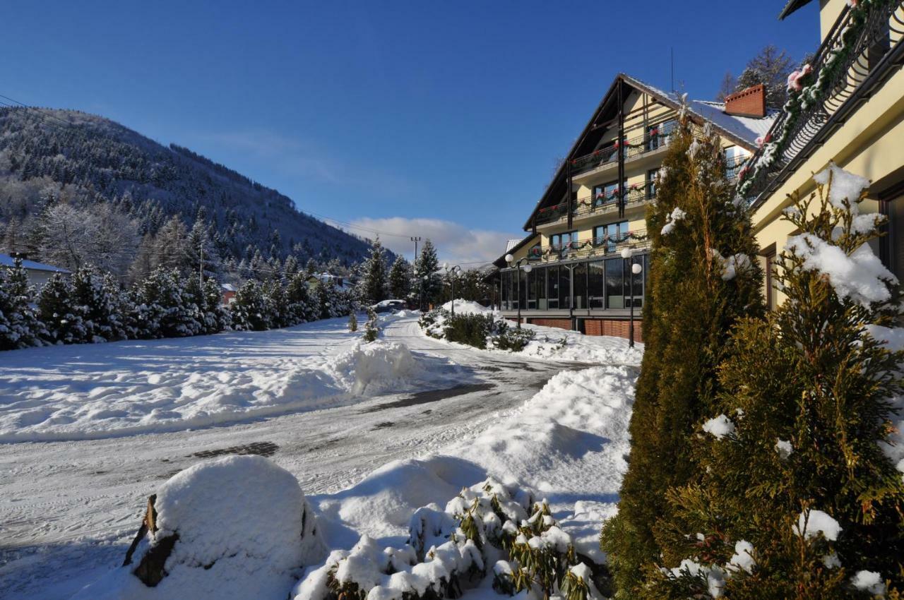 Hotel Zimnik Luksus Natury Spa & Wellness Ostre Esterno foto