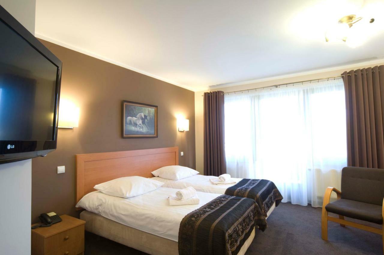 Hotel Zimnik Luksus Natury Spa & Wellness Ostre Esterno foto